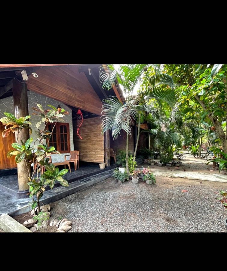 New Roy Guest House Kalkudah  Zewnętrze zdjęcie